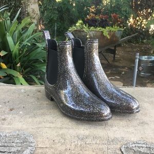 REPORT GLITTER BOOTIES